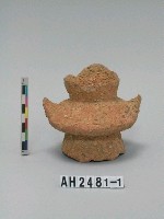藏品(紅色粗砂雙耳小陶罐)的圖片